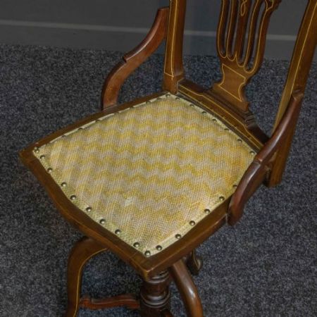 Antiker Damen Drehstuhl aus Mahagoni 