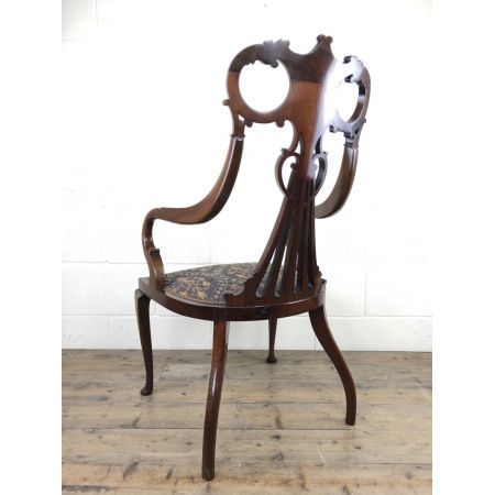 Antiker Inlaid Mahagoni Sessel im Art nouveau Stil