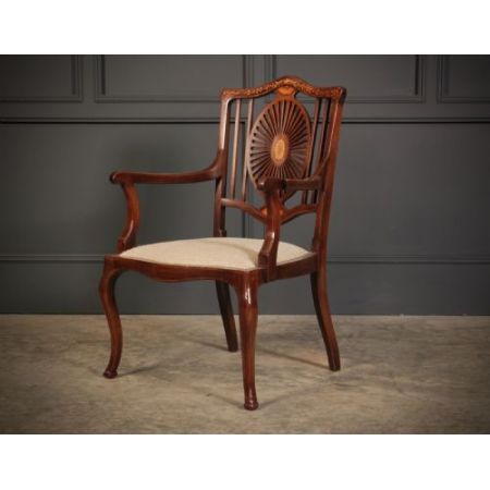 Antiker eingelegter Mahagonisessel