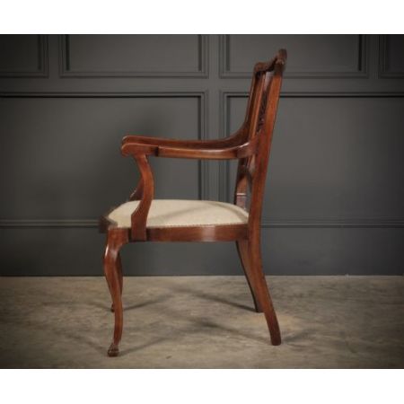 Antiker eingelegter Mahagonisessel