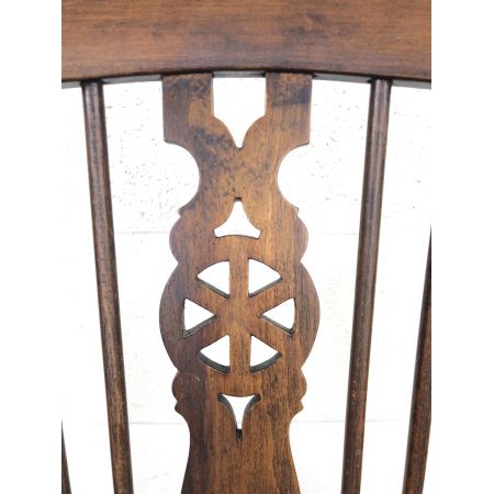 Atiker Windsor Sessel mit Rückenlehne und Rohrsitz