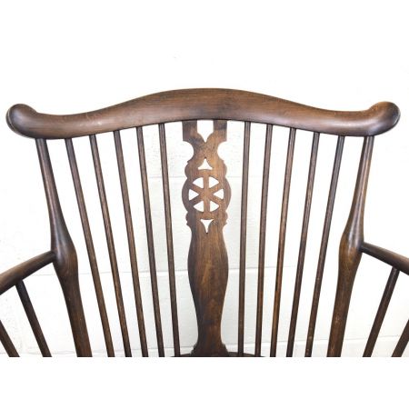 Atiker Windsor Sessel mit Rückenlehne und Rohrsitz