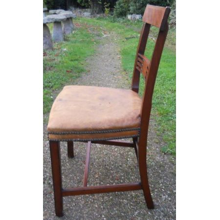 Antikes Set mit zehn Mahagoni-Esszimmerstühlen