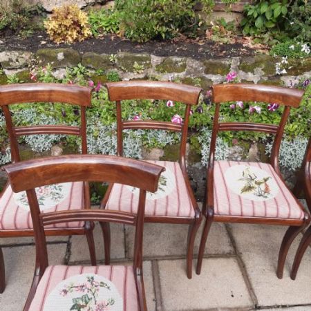Antiker Satz von sechs Mahagoni-Stühlen 