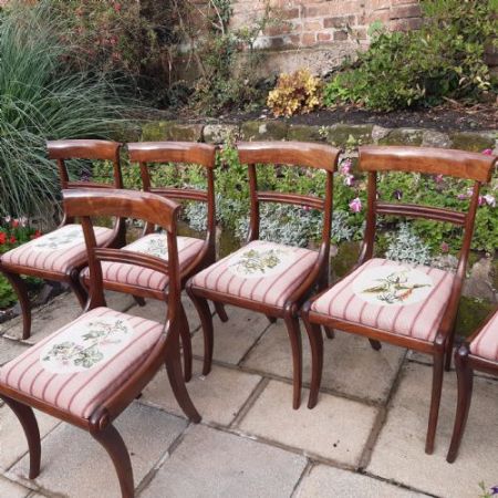 Antiker Satz von sechs Mahagoni-Stühlen 