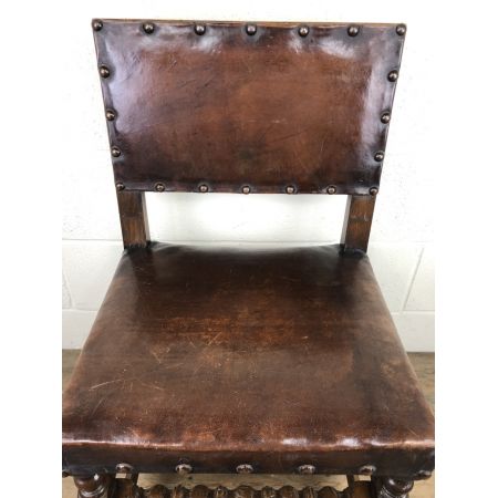 Antikes Set mit sechs Esszimmerstühlen aus Eichenholz und Leder