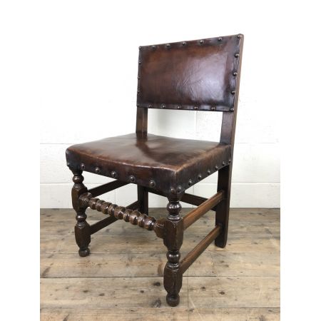 Antikes Set mit sechs Esszimmerstühlen aus Eichenholz und Leder