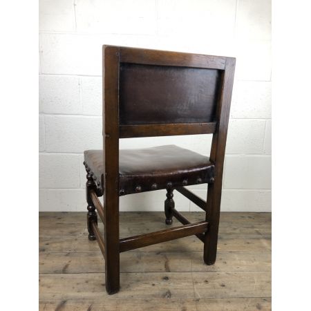 Antikes Set mit sechs Esszimmerstühlen aus Eichenholz und Leder