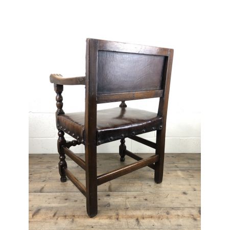 Antikes Set mit sechs Esszimmerstühlen aus Eichenholz und Leder