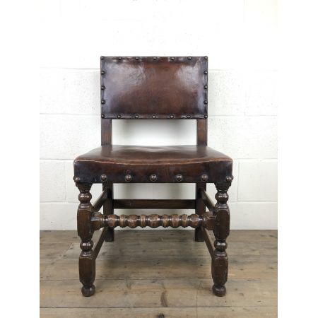 Antikes Set mit sechs Esszimmerstühlen aus Eichenholz und Leder