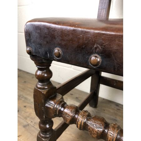 Antikes Set mit sechs Esszimmerstühlen aus Eichenholz und Leder