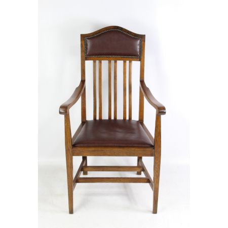 Antikes Set mit 3 Arts & Crafts Eichenstühlen