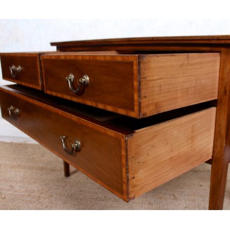 Antike Kommode aus Mahagoni Massivholz 1900