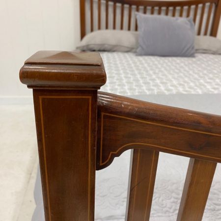 Antikes Bettgestell aus massivem Mahagoni 1910