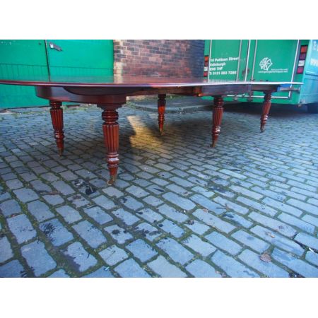 Antiker M. Willson Esstisch in Mahgoni Massivholz 1830