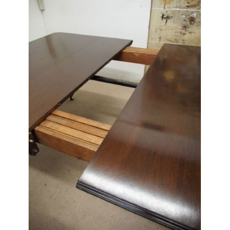 Antiker Esstisch aus Mahagoni mit 4 Platten
