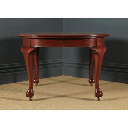 Antiker ausziehbarer Esstisch aus der viktorianischen Epoche