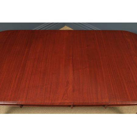 Antiker ausziehbarer Esstisch aus der viktorianischen Epoche