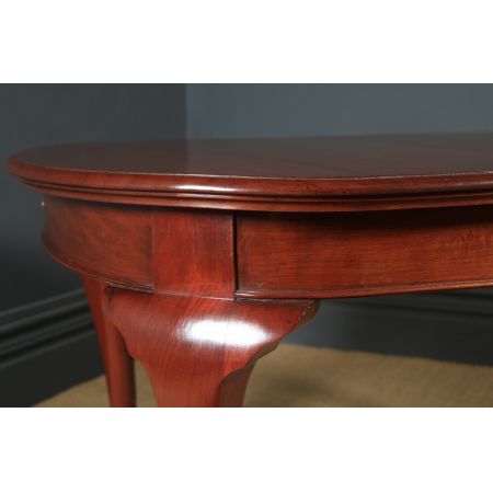 Antiker ausziehbarer Esstisch aus der viktorianischen Epoche