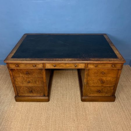 Viktorianischer Pedestal Partners Desk Walnussholz Massivholzantik 1840