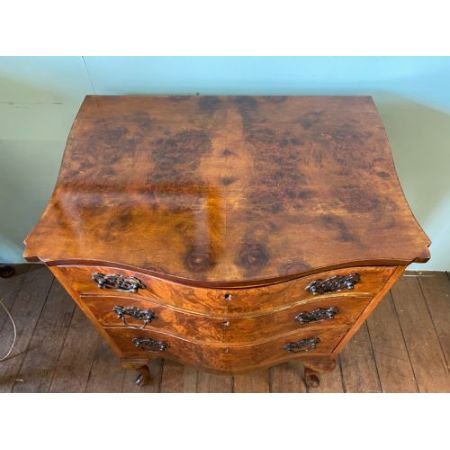 Antike Walnussholz Kommode