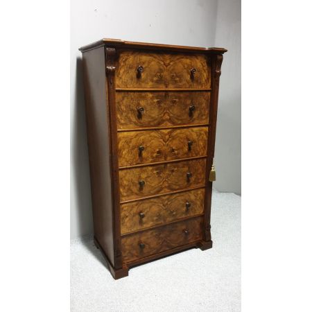 Antike Wellington Kommode aus massivem Wurzelnussholzoutstanding victorian