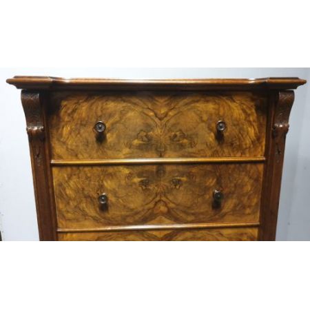 Antike Wellington Kommode aus massivem Wurzelnussholzoutstanding victorian