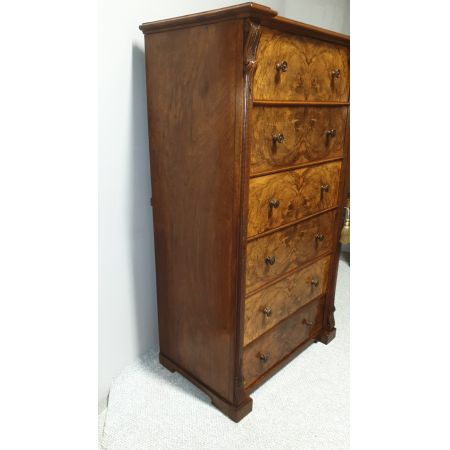 Antike Wellington Kommode aus massivem Wurzelnussholzoutstanding victorian