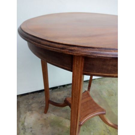 Occassional Table aus massivem Mahagoniholz antik