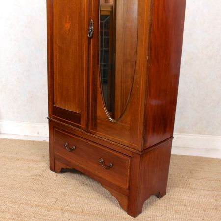 Edwardian Kleiderschrank mit Intarsien