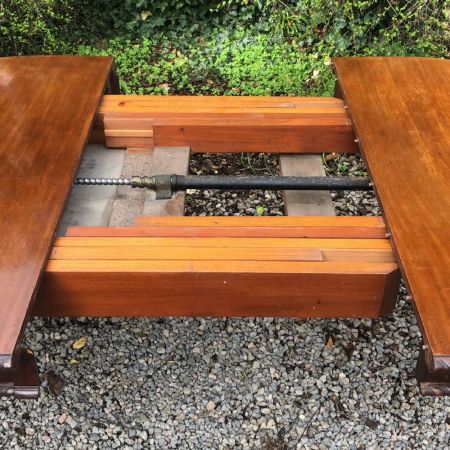 Chippendale Stil wind out dining table 19. Jahrhundert