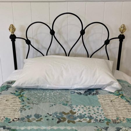 Antikes Einzelbett von Rw Winfield