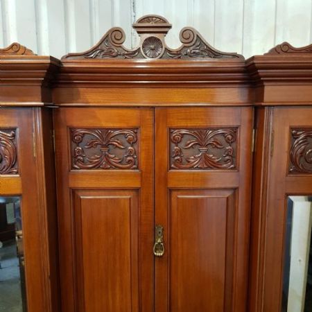 Antiker Mahagoni Kleiderschrank im Jugendstil