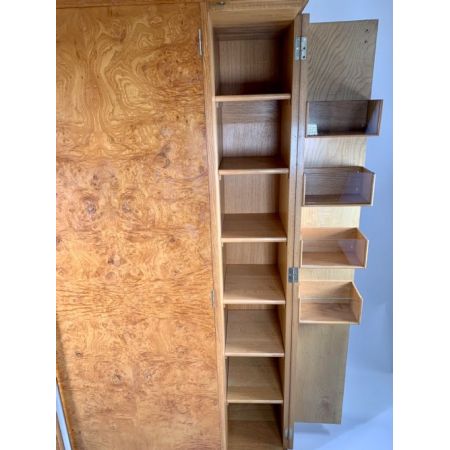 Antiker Art Deco Kleiderschrank