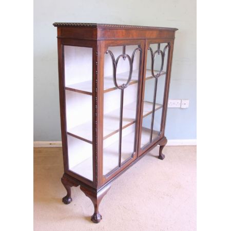 antike Vitrine aus Mahagoniglas