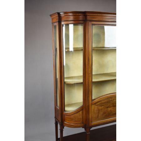 edwardianische Vitrine