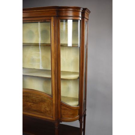 edwardianische Vitrine