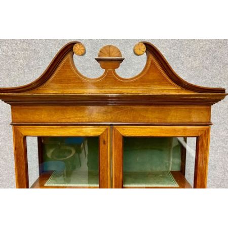 Edwardianisches Bijouterie Vitrine mit Intarsien