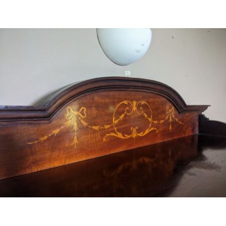 edwardianische Vitrine mit Intarsien