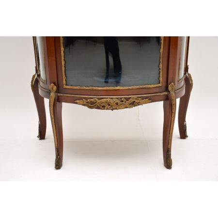 Französische Vitrine aus Mahagoni & Marmor