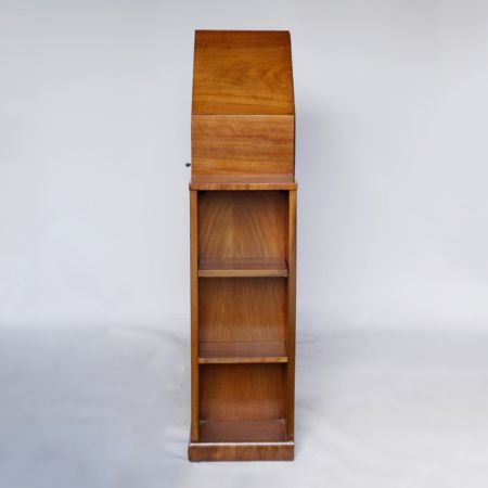 Achteckige Art-Deco-Vitrine