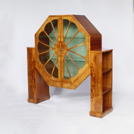 Achteckige Art-Deco-Vitrine