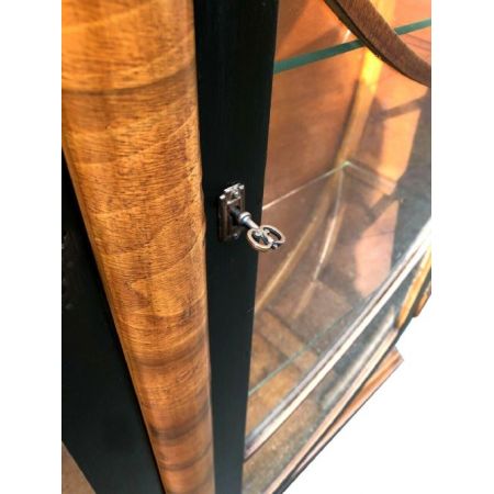 Runde Art Deco Vitrine 