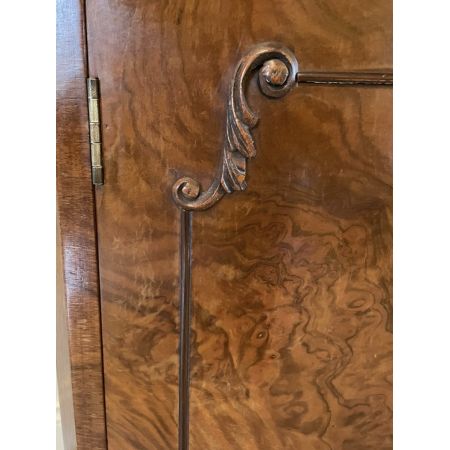 Hochwertiger Wurzelholz-Cocktailschrank