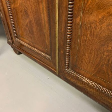 Eingelegter Chiffonnier aus Palisander und Messing