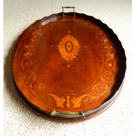 eingelegtes ovales Tablett