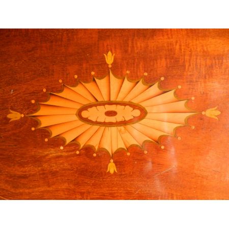 eingelegtes ovales Tablett