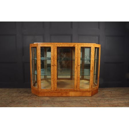 Art Deco Vitrine aus Wurzelahorn