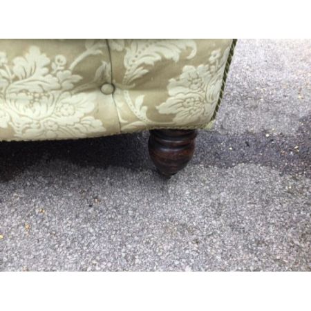 Chesterfield-Sofa aus dem 19. Jahrhundert mit geknöpfter Rückenlehne