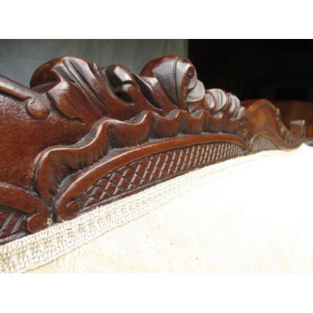 viktorianisches Sofa mit Mahagonirahmen